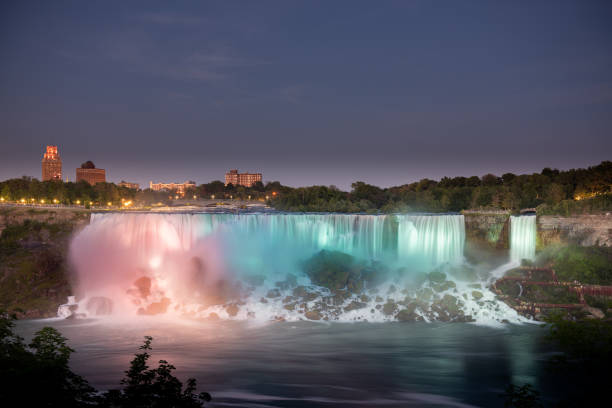 istock Niagara waterfalls at Night 1215889911