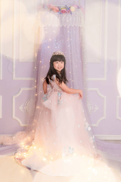 istock Pretty Girl 1215897101