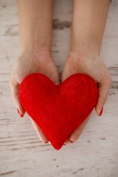 istock Offering your love is the best present 1215899105