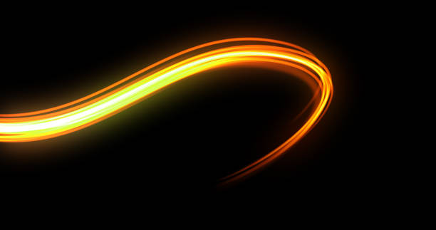 lichtwellen-pfad, orange gelb neon glühende blitz-spin-spur. auto-lichter leuchten-effekt, optische faser und magische helles licht fackel in bewegungskurve wirbeln auf schwarzem hintergrund - black gold abstract spiral stock-grafiken, -clipart, -cartoons und -symbole