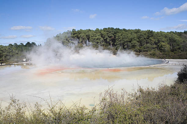 istock Geothermal Sulphur Lake 121593988