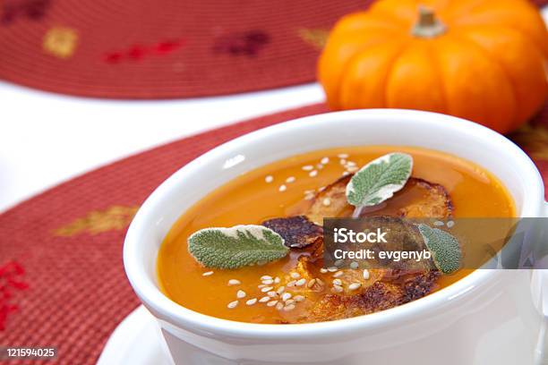 Foto de Sopa De Abóbora Temperada e mais fotos de stock de Abóbora - Abóbora, Abóbora Butternut, Abóbora Winter