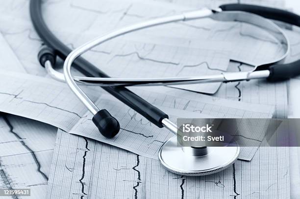 Ainda Vida De Médicos - Fotografias de stock e mais imagens de Azul - Azul, Cuidados de Saúde e Medicina, Dados