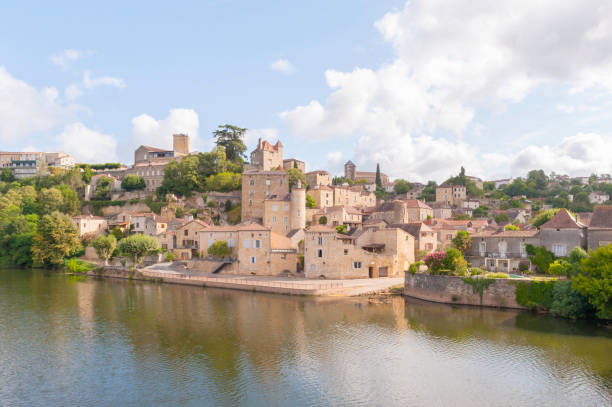 istock Puy-The Eveque. Medieval town on the river 1215973730