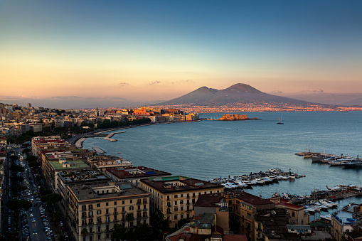 Vista panorámica de Nápoles con el Vesubio photo