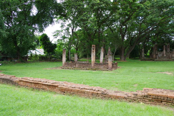 istock Si Satchanalai Historical Park 1215997983