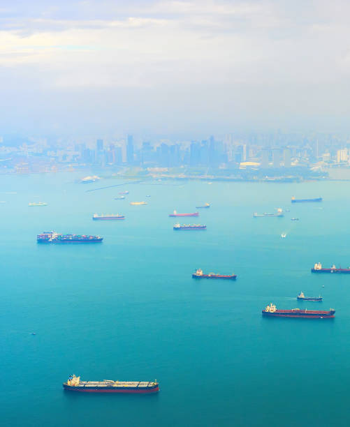 istock Singapore shipping global city harbor 1216017746