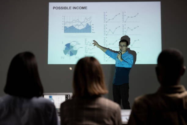 istock Forecasting income at business meeting 1216019271