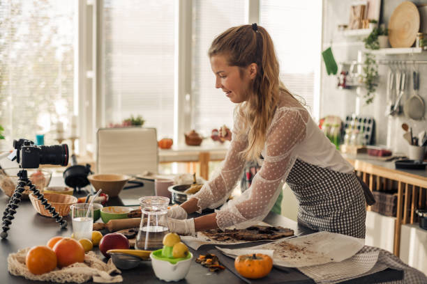 istock Two generations being influencers for a healthy vegan channel 1216083000