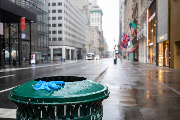 Empty streets of New York City during Coronavirus quarantine Empty streets of New York City during Coronavirus quarantine lockdown upper midtown manhattan stock pictures, royalty-free photos & images