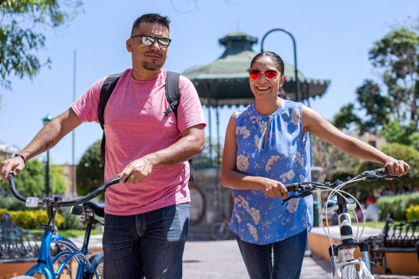 istock Latina couple, cycling 1216287026