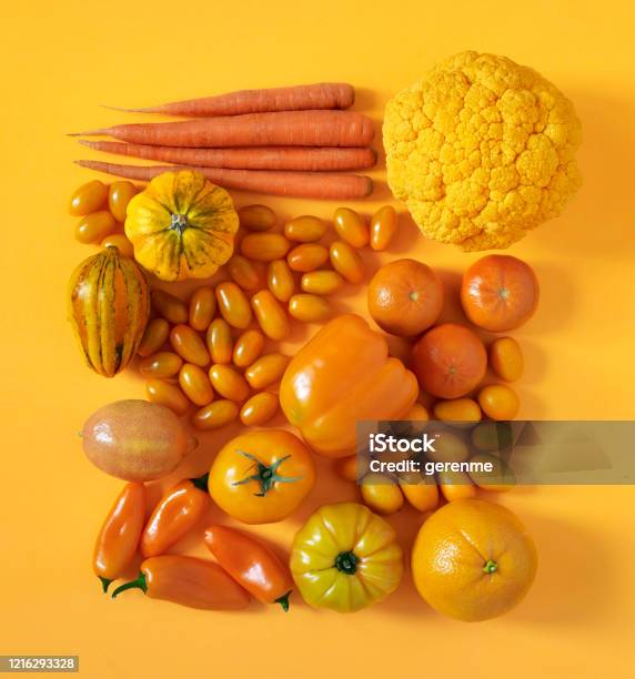 Frutas Y Verduras De Naranja Foto de stock y más banco de imágenes de Vegetal - Vegetal, Fruta, Naranja - Color