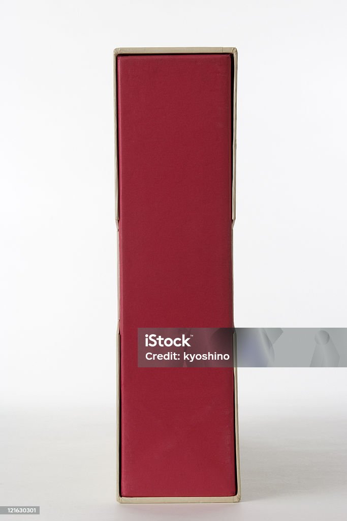 Fotografía de viejo aislado rojo caja en blanco sobre fondo blanco - Foto de stock de Anticuado libre de derechos