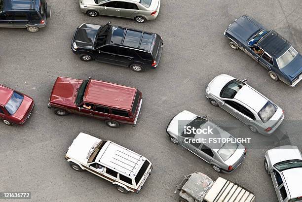 Vista De Ângulo Elevado De Trânsito - Fotografias de stock e mais imagens de Carro - Carro, Cidade, Conduzir