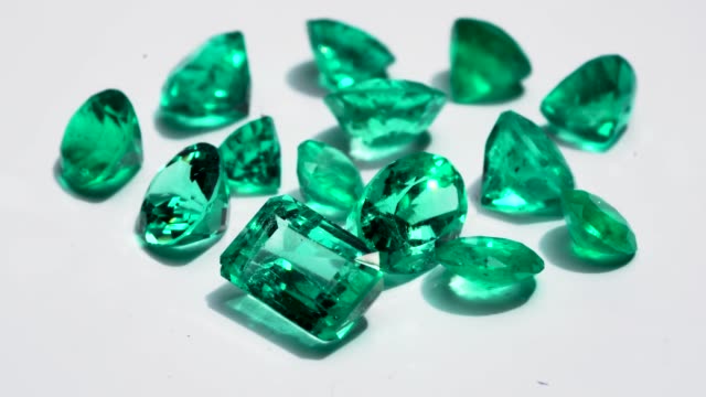 emerald crystals gemstone for jewelry , stone and gem natural