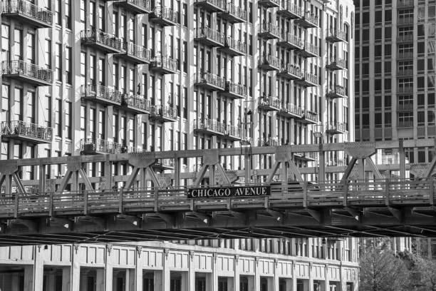 istock Bridges along the river in Chicago 1216459658