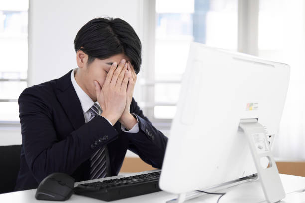 istock Japanese male businessmen 1216489748