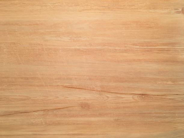 texture de bois brun, fond abstrait en bois clair - varnishing hardwood decking photos et images de collection