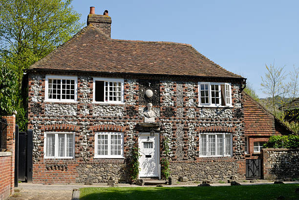 istock Cottage in Shoreham. Kent. England 121651544
