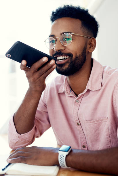 istock The fastest way to reply is via voice notes 1216524813