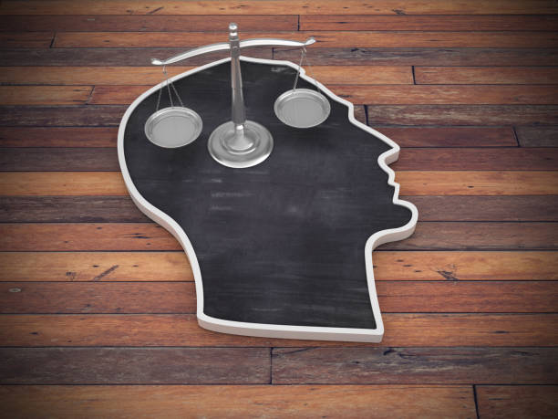 forma della testa umana con scala legale sul pavimento in legno - rendering 3d - business balance human representation three dimensional shape foto e immagini stock