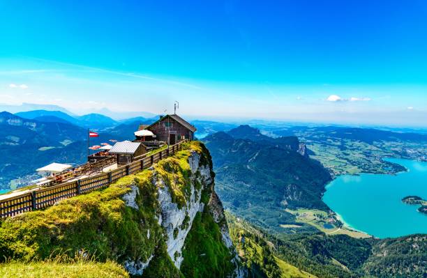 schafberg de sankt wolfgang dans le salzkammergut, autriche - salzkammergut photos et images de collection