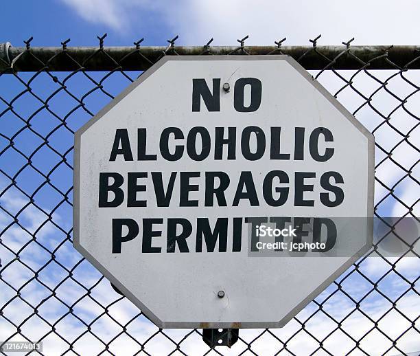 Não Booze - Fotografias de stock e mais imagens de Abuso de Álcool - Abuso de Álcool, Afixar Cartaz, Autorização