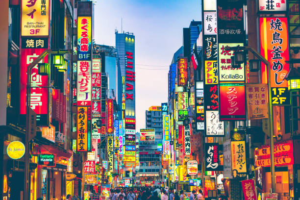 日本東京新宿區歌舞伎 - 東京 日本 個照片及圖片檔