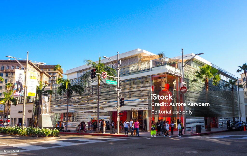 Louis Vuitton Store On Rodeo Drive Los Angeles Stock Photo - Download Image  Now - Moet Hennessy Louis Vuitton, Store, American Culture - iStock