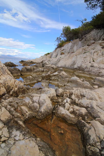 krajobrazy nad morzem w chorwacji - sea light water surface water form zdjęcia i obrazy z banku zdjęć