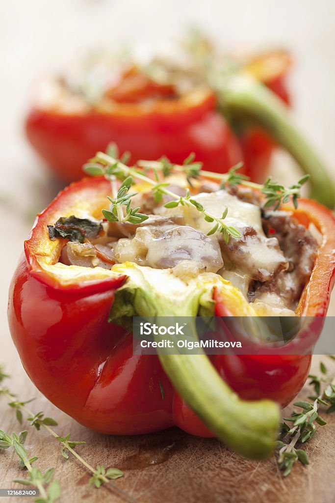 Páprica recheada com carne e legumes - Foto de stock de Agricultura royalty-free