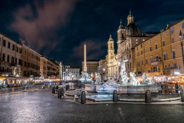 piazza navona at night. rome. italy - piazza navona imagens e fotografias de stock