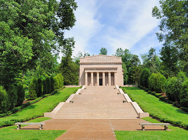 istock Abraham Lincoln's Birthplace 121685748
