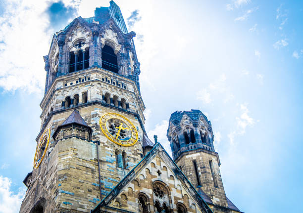 kaiser wilhelm memorial church a berlino - central berlin foto e immagini stock