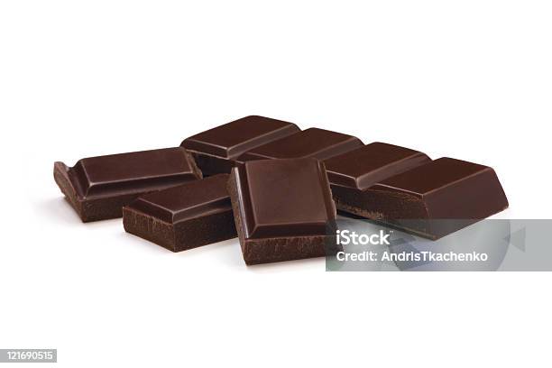 Foto de Barra De Chocolate E Pedaços De e mais fotos de stock de Alimentação Não-saudável - Alimentação Não-saudável, Bloco, Chocolate