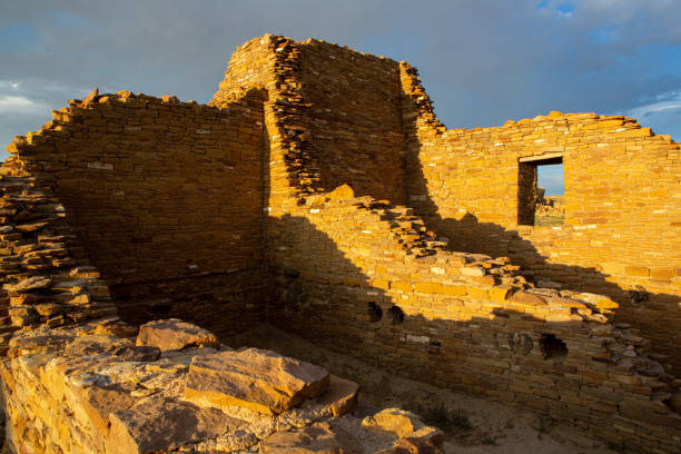 istock Pueblo del Arroyo Chaco Canyon New Mexico 1216910522