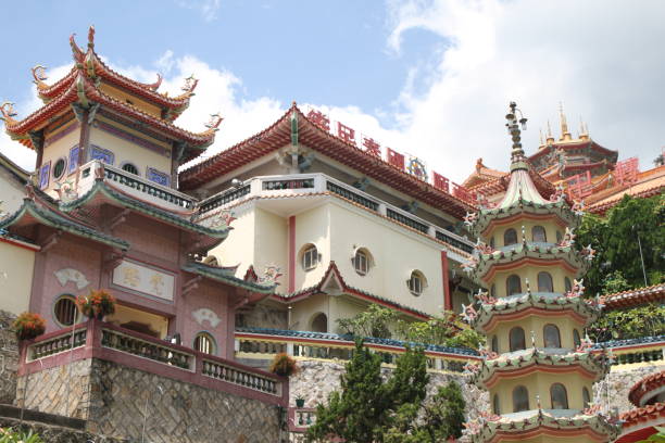 istock Kek Lok Si temple 1216913794