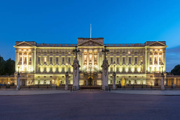 buckingham palace, londres, angleterre, royaume-uni - palace buckingham palace london england famous place photos et images de collection