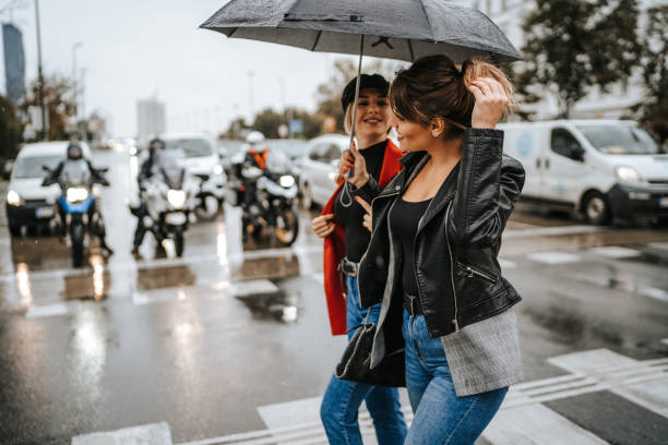 istock Crossing street 1216938810