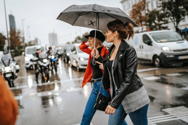 istock Crossing street 1216939348