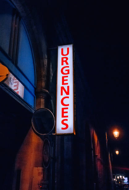istock Emergency (Urgences) sign in night 1216974753