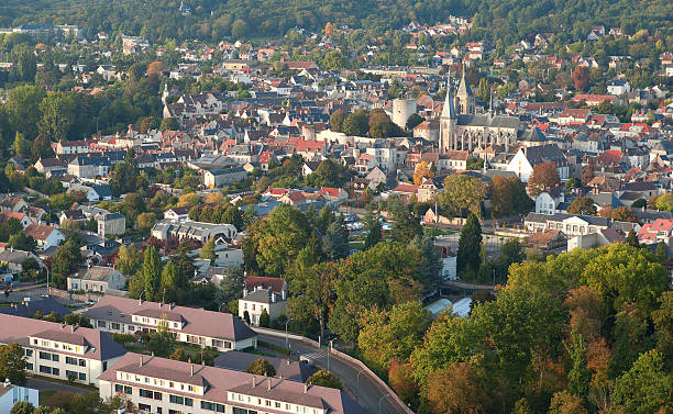 Veduta aerea di Chateau de Dourdan, Ile de France, Francia - foto stock