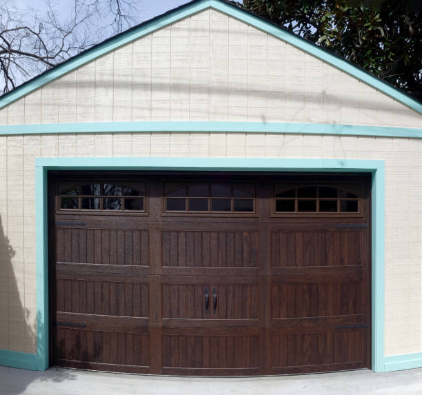 istock New Garage and Driveway 1216995876