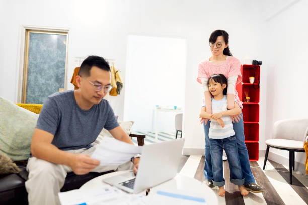 istock Bills won't get paid by it selves 1217018734