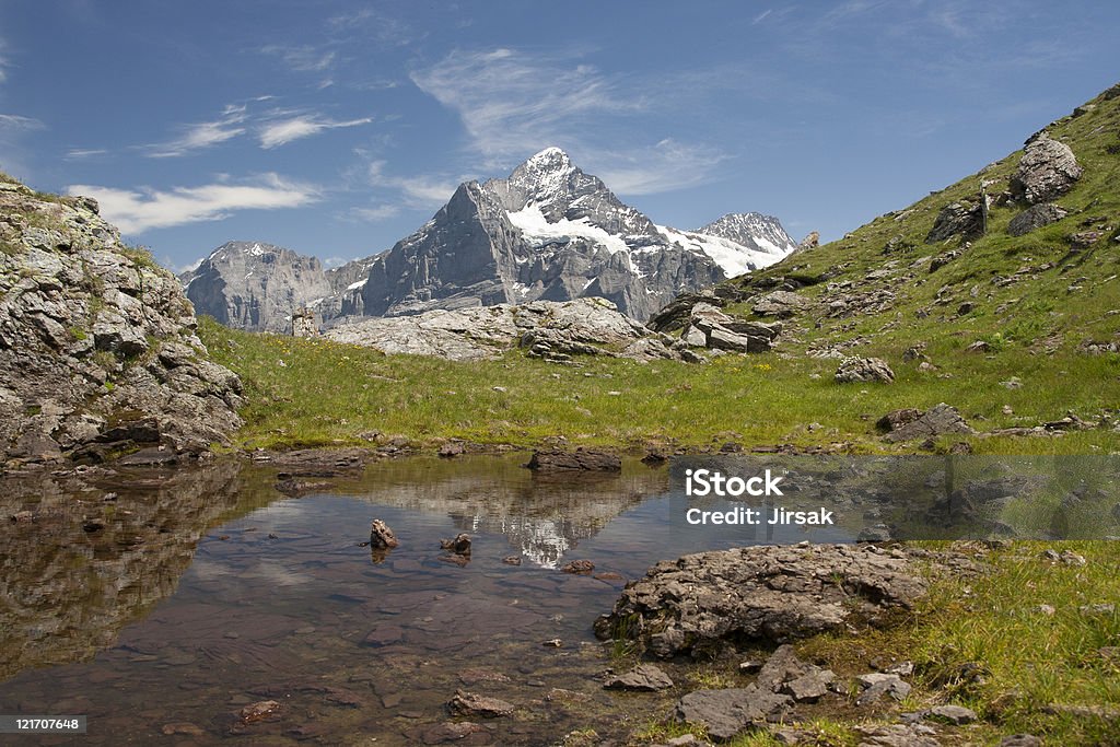 Schreckhorn nos Alpes, Suíça - Royalty-free Alpes Europeus Foto de stock