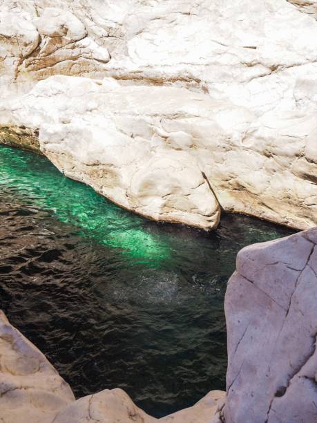 naturalny basen w wadi bani khalid, oman - wadi bani khalid zdjęcia i obrazy z banku zdjęć