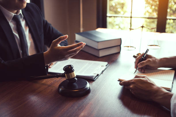 istock Judge is giving advice on client trial laws that have serious consequences for clients. 1217175176