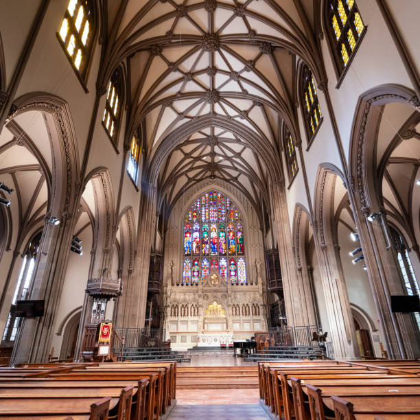 interior da igreja trinity, nova york, eua - episcopalian - fotografias e filmes do acervo