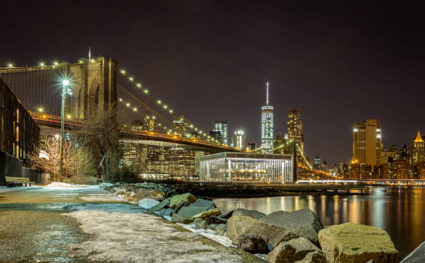 nowy jork ulica - brooklyn bridge taxi new york city brooklyn zdjęcia i obrazy z banku zdjęć