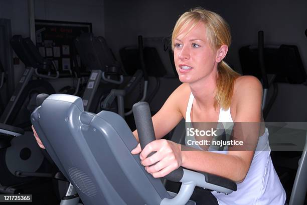 Wenn Du Das Training Stockfoto und mehr Bilder von Treppensteiggerät - Treppensteiggerät, 20-24 Jahre, Aerobic